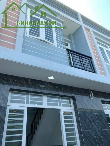 BÁN NHÀ GIÁ RẺ NGAY ẤP CẦU XÂY LONG TRẠCH, DT 4 X 7.5, GIÁ 850TR, SHR, SANG TÊN CC NGAY