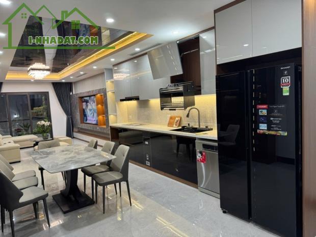 Bán nhà Phố Trạm Long Biên, 60m2, mặt tiền hơn 4m, 8 tầng thang máy full nội thất. - 3