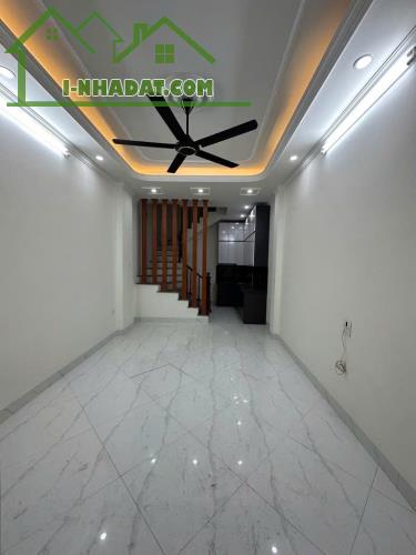 Nhà Mễ Trì, 15m ra ô tô, Nội thất mới xinh, chỉ việc xách va li đến ở - 2