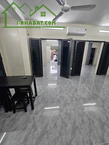 Bán nhà tập thể T1 mặt phố Bùi Ngọc Dương, HBT. Dt 130 m2, Mt 9m. Ô tô kinh doanh cho thuê - 2