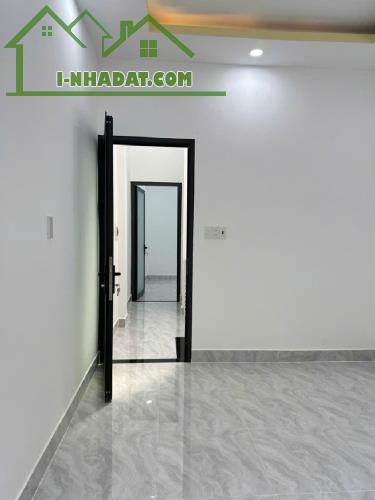 Gần Chợ Tân Bình, Nhà mới 3 tầng, 30m2, 10m ra mặt tiền, Nhỉnh 4 Tỷ - 2