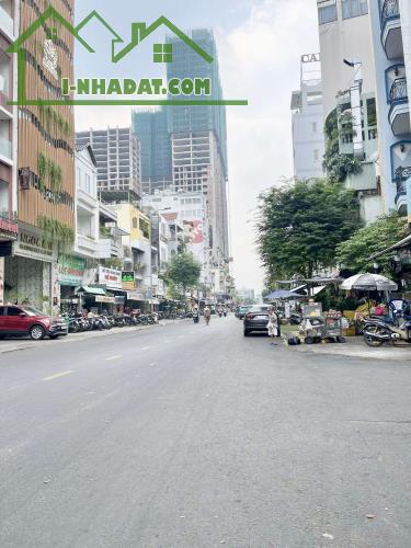 NHÀ TRUNG TÂM Q1 CHỈ 4 TỶ HƠN - 2 PHÒNG NGỦ NGANG ĐẸP 4.2m - 1