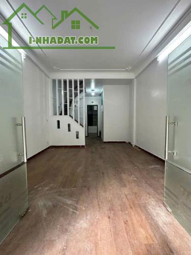 Bán nhàPhường Xuân La – Tây Hồ - 74m2 – 7 Tầng thang máy – Oto vào nhà – 22,5 tỷ .