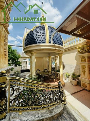 BÁN BIỆT THỰ DÁT VÀNG SIÊU ĐẸP! 3 T, 350m2, Phạm Ngọc Thạch, TDM, Bình Dường. chỉ 25 tỷ - 4