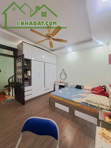 Bán nhà phố Khương Đình, quận Thanh Xuân DT 31m2, MT6,3m