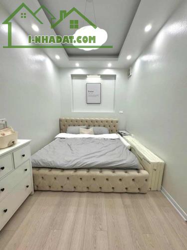 🏡 Biệt thự Hàn Quốc Quận Từ Liêm – Mặt ngõ ô tô, MT 5.7m, kinh doanh sầm uất, giá chỉ 8 - 4