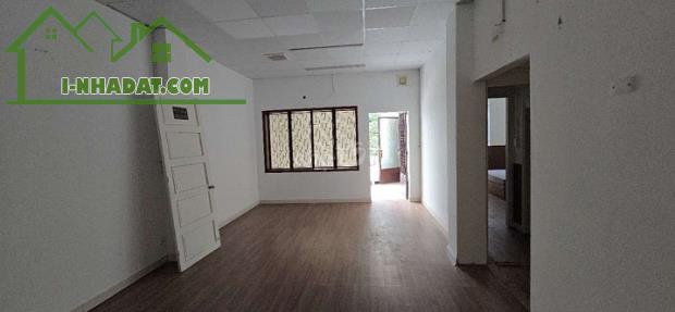 Cho thuê nhà nguyên căn mặt tiền 171 m²
