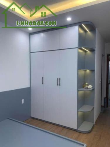 Bán nhà mới lô góc, ô tô đỗ cổng ,5 tầng ,phố Cổ Linh- Long Biên nhình 6 tỷ - 2