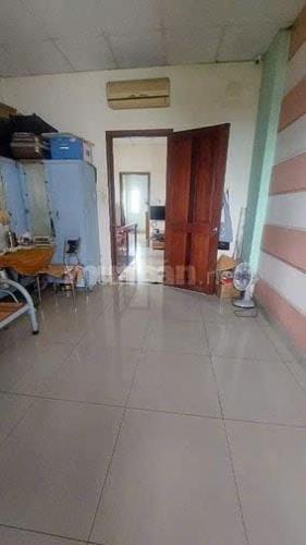 Cần bán nhà mặt tiền đường lớn ,đông dân cư, gần uỷ nhân dân phường An Phú Đông. Q12 - 4