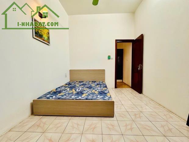 bán nhà Đống Đa Đường Láng, trung tâm, nội thất đẹp - 2