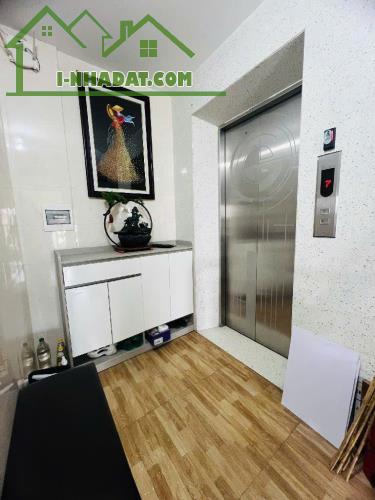 Bán NR 9 tầng TM view đẹp, 4PN, 9WC, 72m2, 20 tỷ tại Thổ Quan, Đống Đa - 1