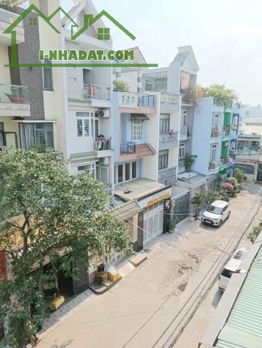 🏡🏡🏡 NHÀ 3 TẦNG HẺM 8M PHAN HUY ÍCH PHƯỜNG 15 .TÂN BÌNH...DT 102M ...5 X 20 ...💸💸💸 11 - 1