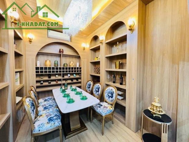 Luxury ngay giữa Đặng Tiến Đông