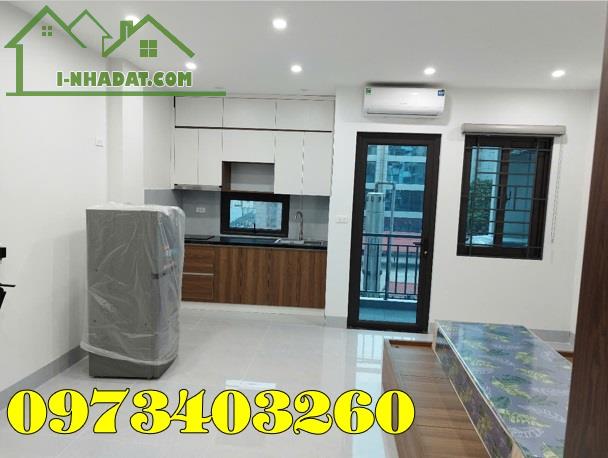 💥Chính chủ cho hộ gia đình thuê phòng 40m2 full tiện ích phố Trung Kính, Cầu Giấy, Hà Nội - 1