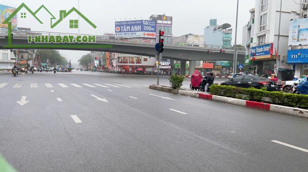 ĐẲNG CẤP KHÁC BIỆT NHÀ MỚI KOONG NGUYỄN VĂN CỪ 45M, 7T, MT4M, THANG MÁY, GARA, Ô TÔ TRÁNH. - 1