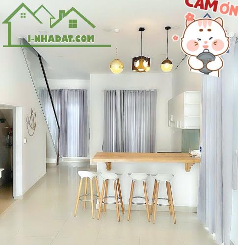 Nhà Lầu góc 2 MT P. Thống Nhất, BH. 81m2, Gần Khu Văn Hoa ViLLas. Giá chỉ 3,6tỷ TL - 3