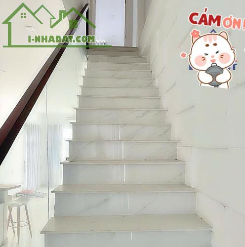 Nhà Lầu góc 2 MT P. Thống Nhất, BH. 81m2, Gần Khu Văn Hoa ViLLas. Giá chỉ 3,6tỷ TL - 5