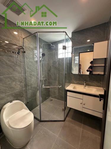 Bán nhà Lâm Du 50 m2 * 6 tầng* 13.1 tỷ, mặt phố kinh doanh, thang máy - 2