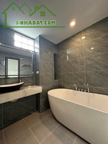 Bán nhà Lâm Du 50 m2 * 6 tầng* 13.1 tỷ, mặt phố kinh doanh, thang máy - 3