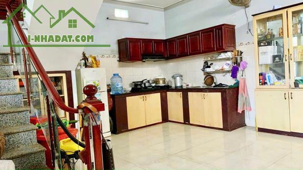 Nhà 2 lầu mặt tiền Nguyễn Cảnh Di - phường Khánh Xuân - 10 x 30m - 3.3 tỷ - 2