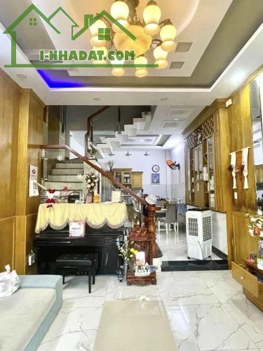 Ở NGAY! Bán Nhà Đẹp 4 Tầng Xe Hơi Thông Nguyễn Văn Trỗi, 50m2, 8.5 Tỷ TL