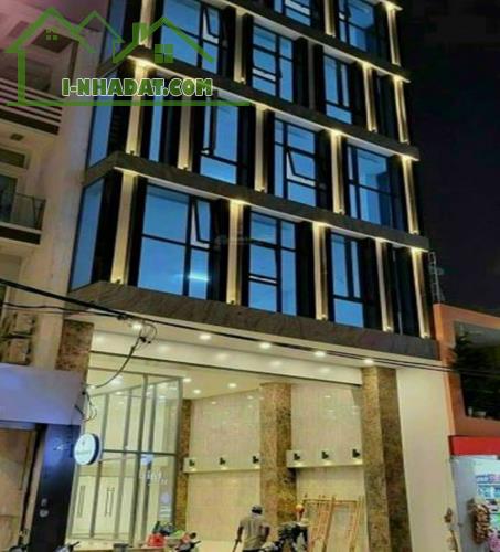 Bán Tòa Văn Phòng Mặt Phố Phạm Ngọc Thạch, Đống Đa DT 300m2, 9T, MT 9.6m. Giá Cực Rẻ