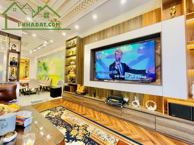 Bán nhà mặt phố Đàm Quang Trung, Đi bộ ra Aeon Long Biên - KD sầm uất, 52,3m x 7T. - 1