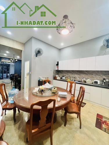 Bán Nhà Hẻm 6M Thông- Cộng Hòa- P.4 Tân Bình- 70M2 - 4 Tầng -Nhỉnh 13 TỶ - 4