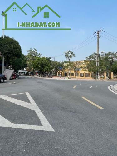 Bán mảnh đất rộng 275m đường oto tránh ở ngõ 565 Bát Khối Thạch Bàn mặt tiền: 9m giá 33 tỷ - 3