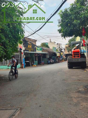 Nhà Mặt Tiền Nguyễn Hữu Cầu Trung Chánh Hóc Môn 190m2 Ngang 7.4m - 2