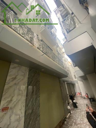 Bán nhà Võ Trung 30m2- 5 tầng- MT3.5 - Giá 4.8 tỷ - 4