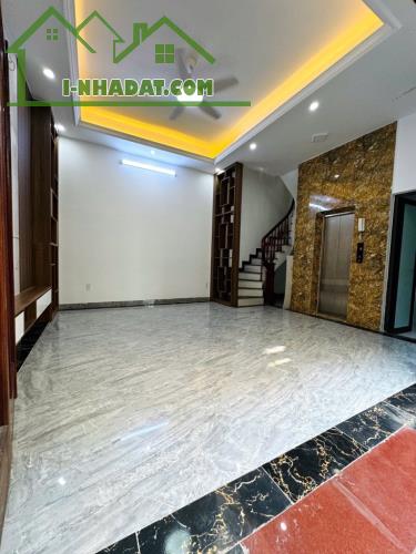 Bán nhà Nguyễn Văn Cừ, Bồ Đề, 5 tầng, đủ nội thất, thông Hồng Tiến, An sinh đỉnh - 1