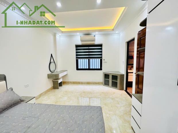 NHÀ MỚI DÂN XÂY LÕI NGUYỄN VĂN CỪ 45M, 7T, MT4M, THANG MÁY, FULL NỘI THẤT, KINH DOANH. - 2