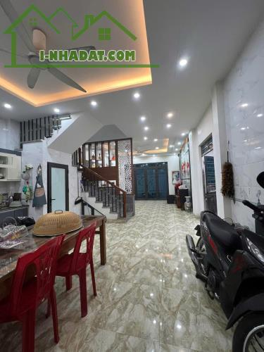 Bán nhà 3 tầng lô góc SIÊU ĐẸP 52m2-2,25 tỷ Hùng Vương, Hồng Bàng, Hải Phòng - 4