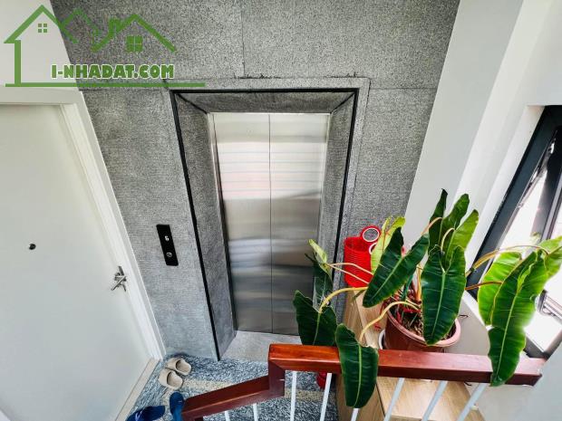 Bán nhà Mặt Hồ Linh Quang-View Hồ 40/45m, 7T Thang máy, MT 7m 24.2 Tỷ, K.Doanh ngon - 1