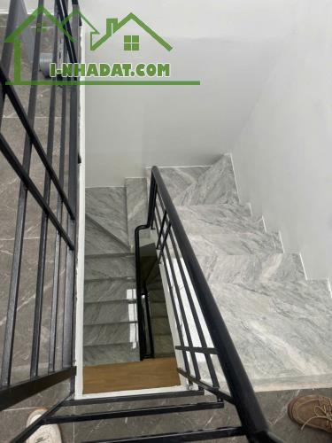 SIÊU PHẨM TÔN ĐỨC THẮNG - DÒNG TIỀN ỔN ĐỊNH-NHÀ ĐẸP-GẦN Ô TÔ DT63M HƠN 10 TỶ