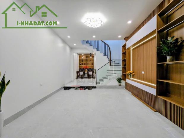 BÁN NHÀ NGUYỄN PHÚC LAI PHÂN LÔ Ô TÔ ĐỖ CỬA KINH DOANH FULL NỘI THẤT Ở SƯỚNG GIÁ 16 TỶ - 2