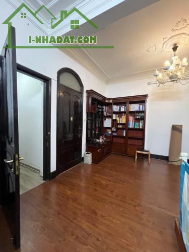 Cho thuê căn hộ studio cao cấp Lê Thanh Nghị, 60m, đủ đồ, thang máy, gần Bách Kinh Xây