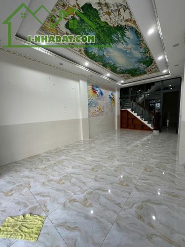 Cho thuê nhà 1 trệt 2 lầu cổng sau công ty Pouchen,Phường Hoá An, Biên Hòa 70m2 Gía 9Triệu - 1