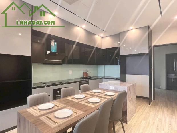 Bán nhà phân lô quân đội Bát Khối - Long Biên. Vỉa hè - Kinh Doanh. 60m x7T. Lh 0965858116 - 2