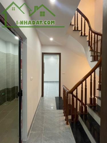 Bán Nhà Phụng Châu - Cách 100m Ra Trục Ô Tô Tránh, Tiện Ích Xung Quanh - 2