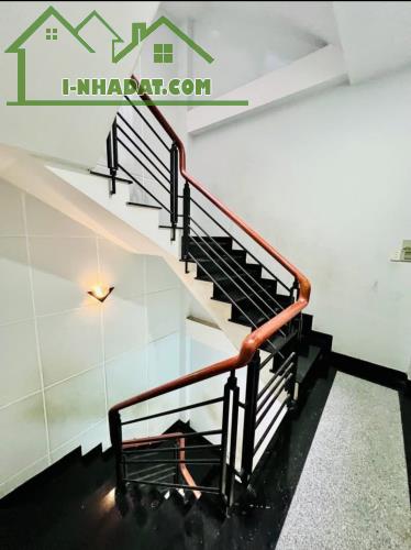 Bán gấp nhà Nguyễn Thị Thập, Tân Phú, Quận 7, Giá 3 tỷ340, Diện tích 60m2 - 1