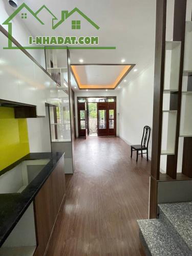 Cần bán nhà Phúc Lợi Long Biên 30m2 MT 4m 4T chỉ nhỉnh 4 tỷ gần chợ trường học - 1