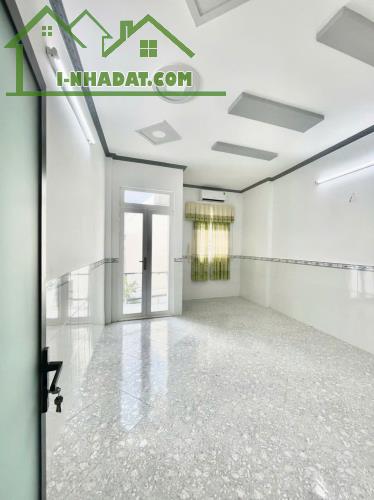 Bán nhà hẻm 387 trần nam phú gần đại học y dược cần thơ giá 2,490 tỷ - 2