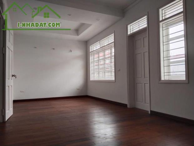 +NGỌC THỤY -LONG BIÊN-DT170/222M2- 4T-MT10M -NHỈNH 26 TỶ (đàm phán).  + Vị trí ĐẮC ĐỊA MẶT - 2