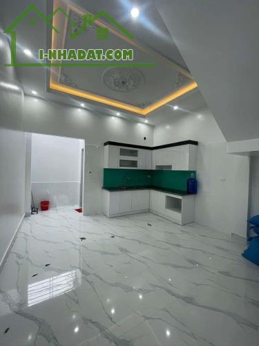 QUÁ HOT THẠCH BÀN 62M2- DÂN TỰ XÂY- NHÀ THOÁNG ĐẸP - HIỆN ĐẠI - Ô TÔ 7 CHỖ THÔNG VÀO NHÀ G - 1