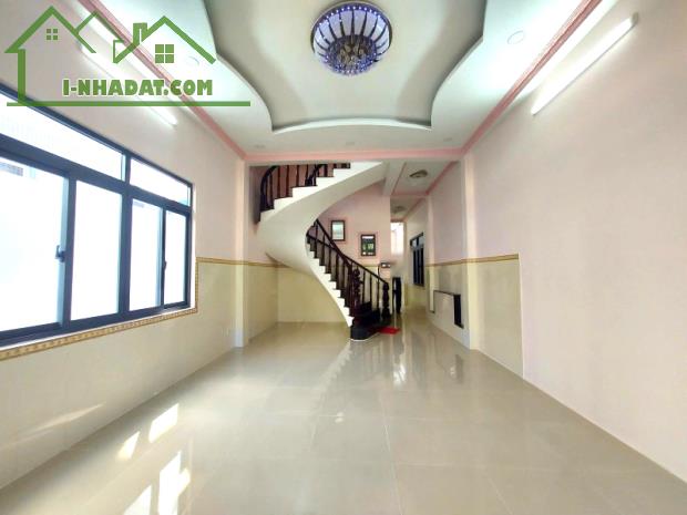 Giảm sốc Nhà 4 Tầng Hẻm Xe Hơi Lô Góc 95m2_5x19m Gần Chợ Kiến Thiết Hiệp Phú Thủ Đức Chỉ - 2