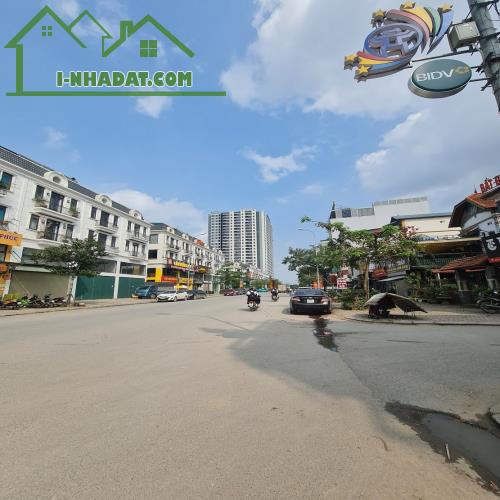 Kinh doanh siêu đỉnh tại Trâu Quỳ, Gia Lâm, Hà Nội. 123m2 3 mặt tiền, đường 16m. Lh - 1