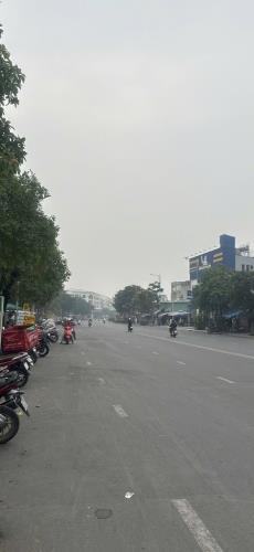 Bán nhà 4,2x15 đúc 4 lầu mặt tiền đường 30m Đinh Thị Thi, P.Hiệp Bình Phước, Thủ Đức - 1