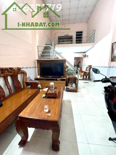 Bán nhà Đường Nguyễn Ảnh Thủ, Bà Điểm, Hóc môn, 68m2, nhỉnh 3 tỷ.